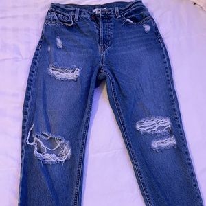 Ripped Straight Jeans / Mom Like